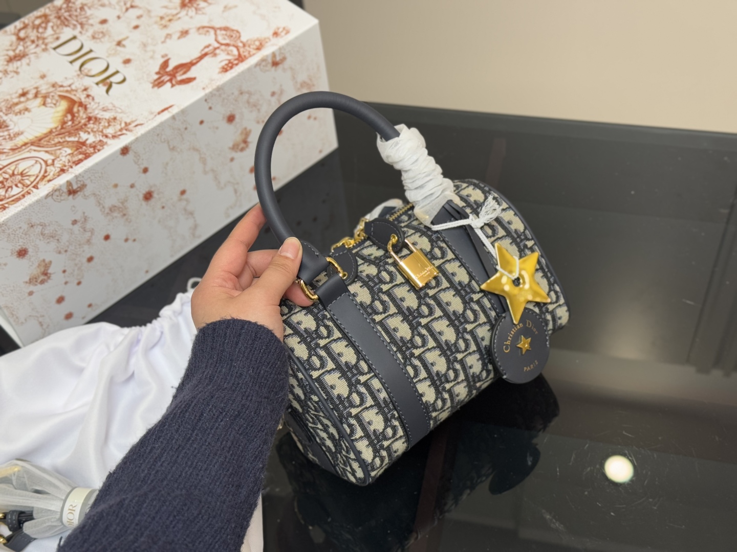 D new arrival Groove bag size: 20 cm