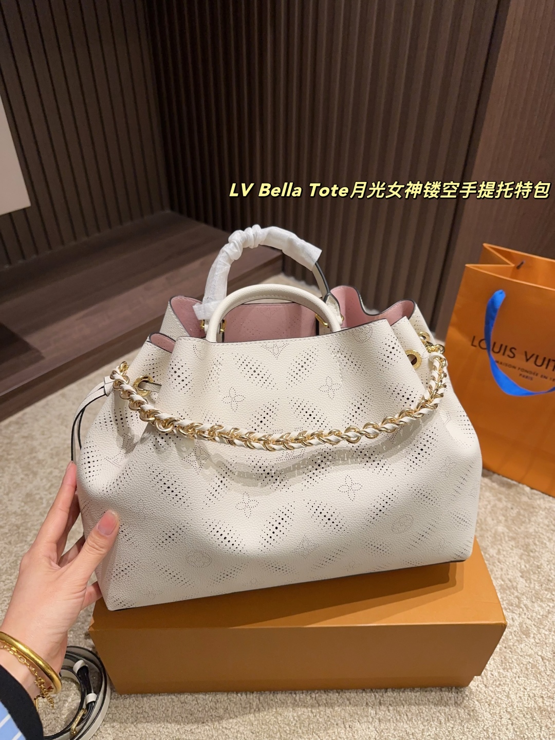 Louis new arrival bella tote bag size:32*25 cm