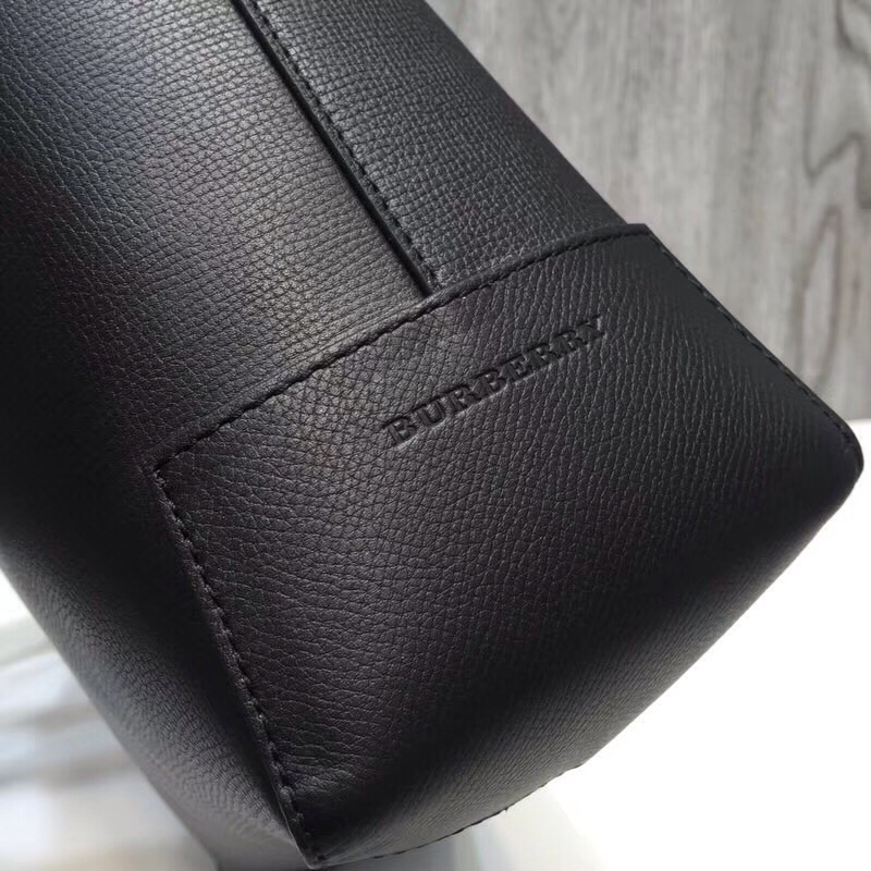 bb Small Embossed Crest Tote Black For Women, Women's Bags 13.8in/35cm