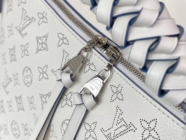 L hot sale Beaubourg Hobo MM