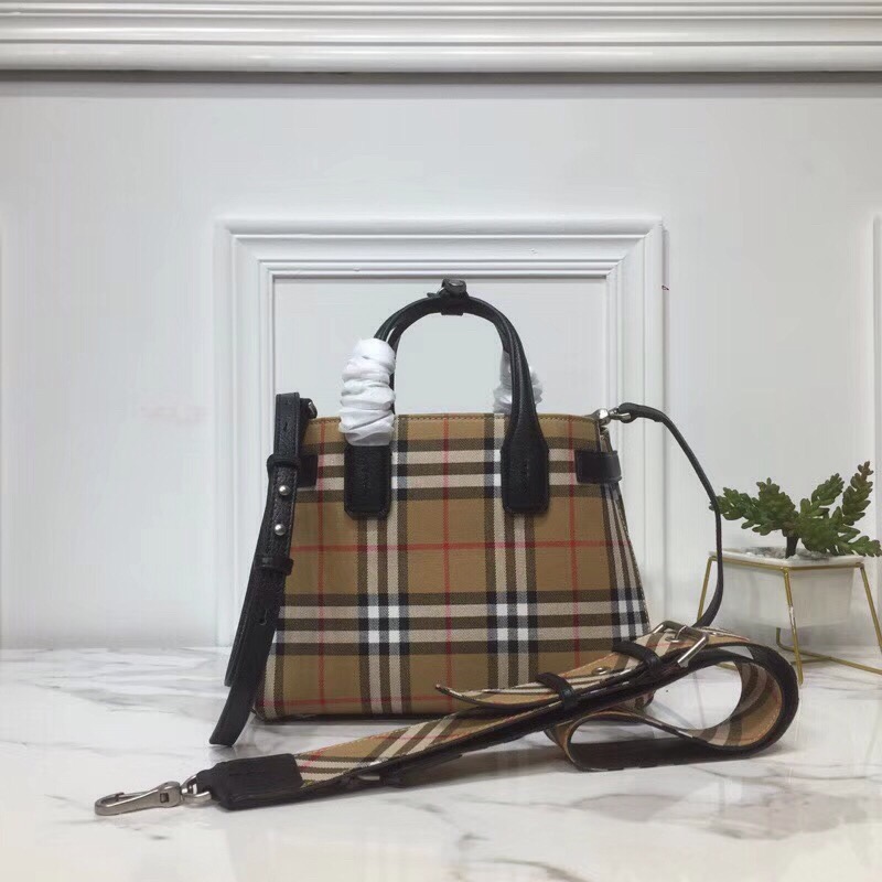 bb Small Banner Vintage Check And Tote Black For Women, Women's Bags 10.5in/26cm