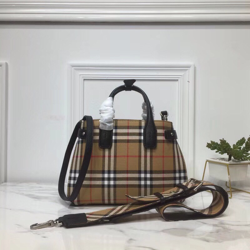 bb Small Banner Vintage Check And Tote Black For Women, Women's Bags 10.5in/26cm
