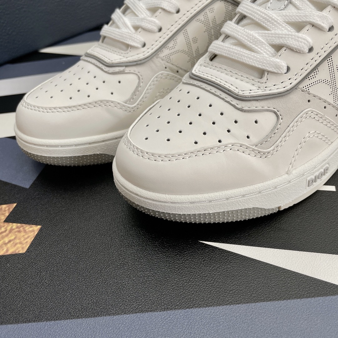 D new arrival men and women sneakers 01