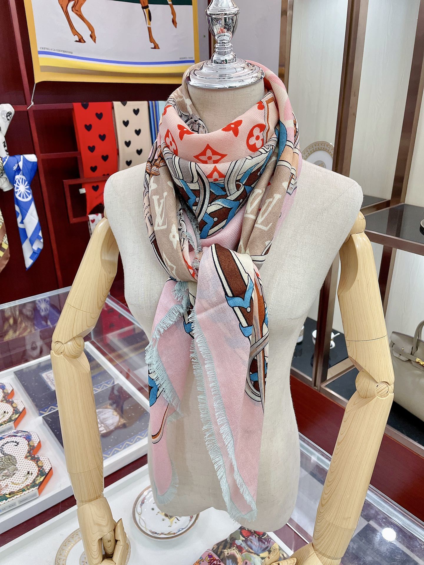 Louis new arrival scarf size: 140*140 cm 041