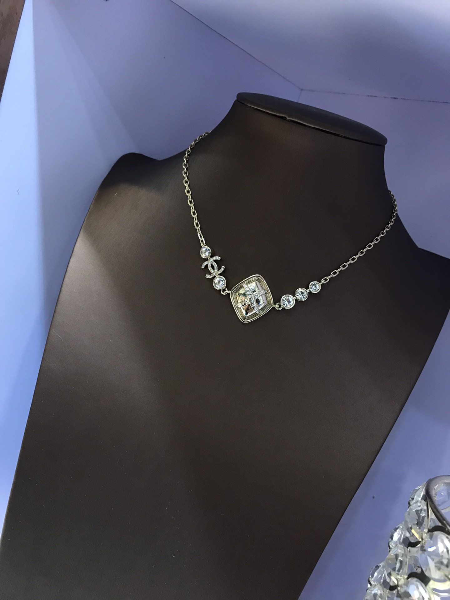 CC Necklace 0027