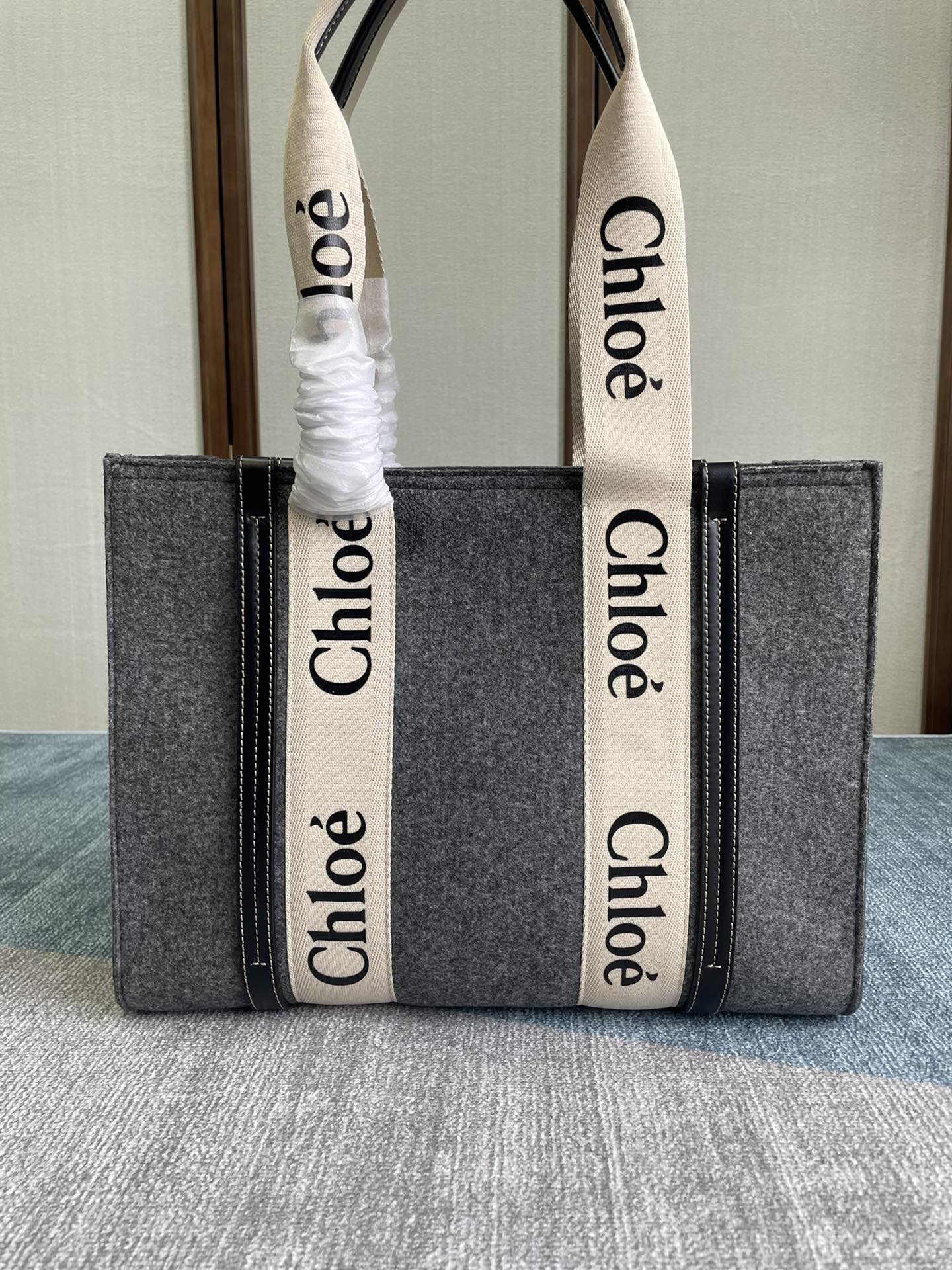 CH winter new styles Woody tote bag