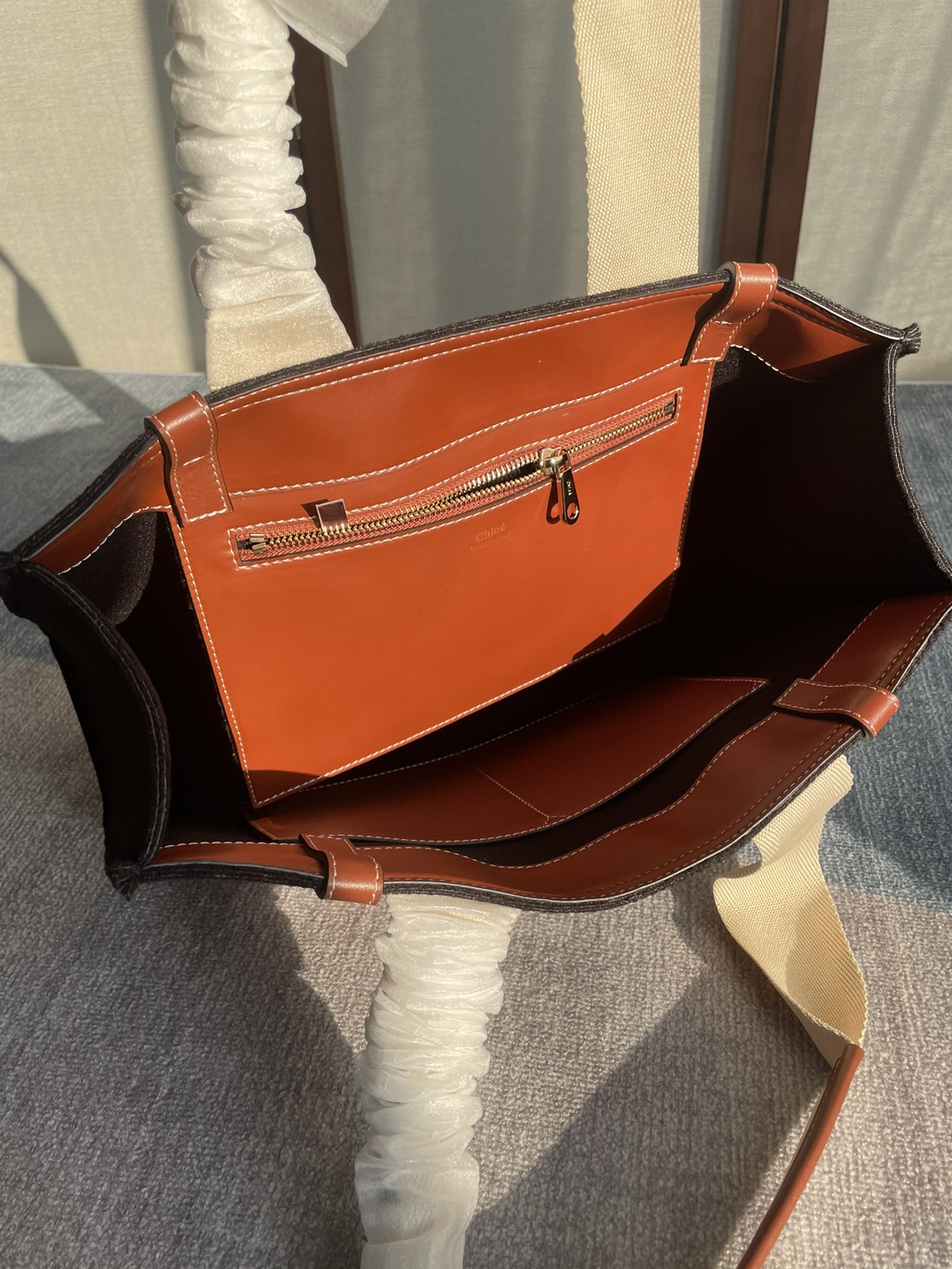 CH winter new styles Woody tote bag brown