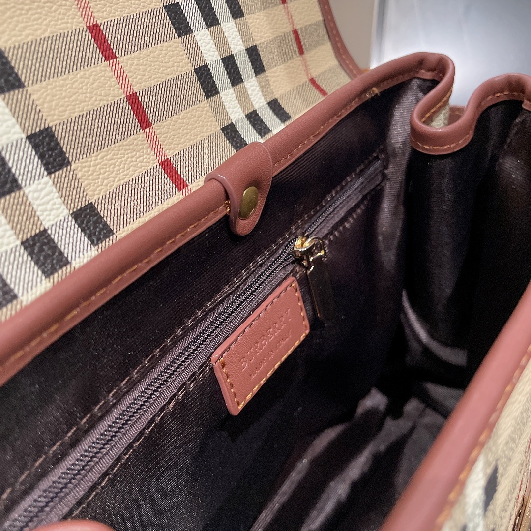 BB new arrival women bag size : 26*21 cm