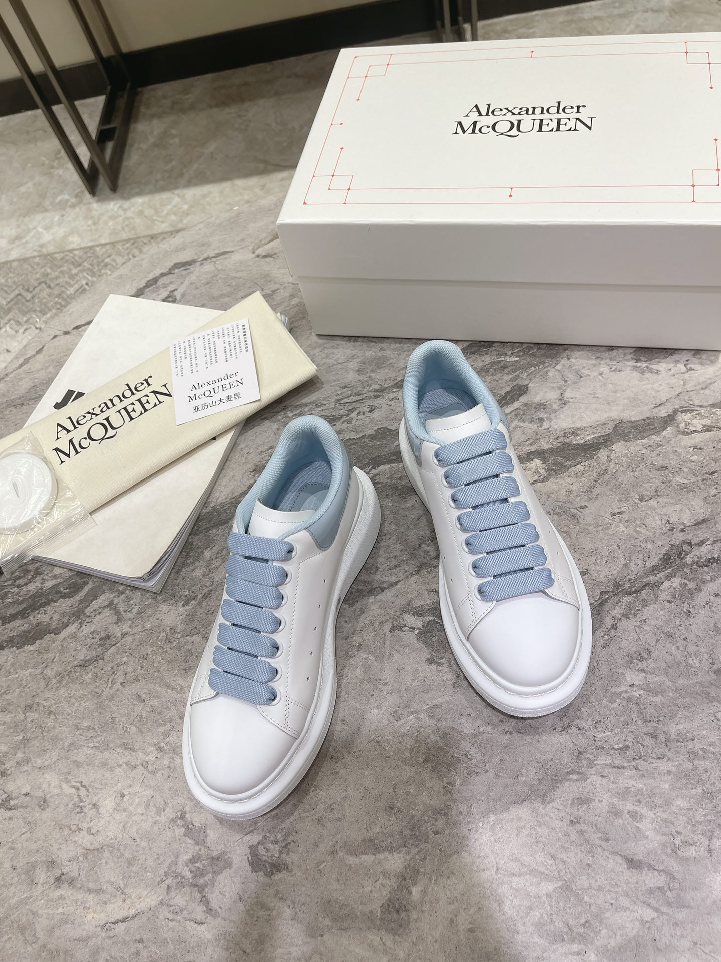 𝘼𝙡𝙚𝙭 𝙈𝙘𝙌 nwe arrival women shoes