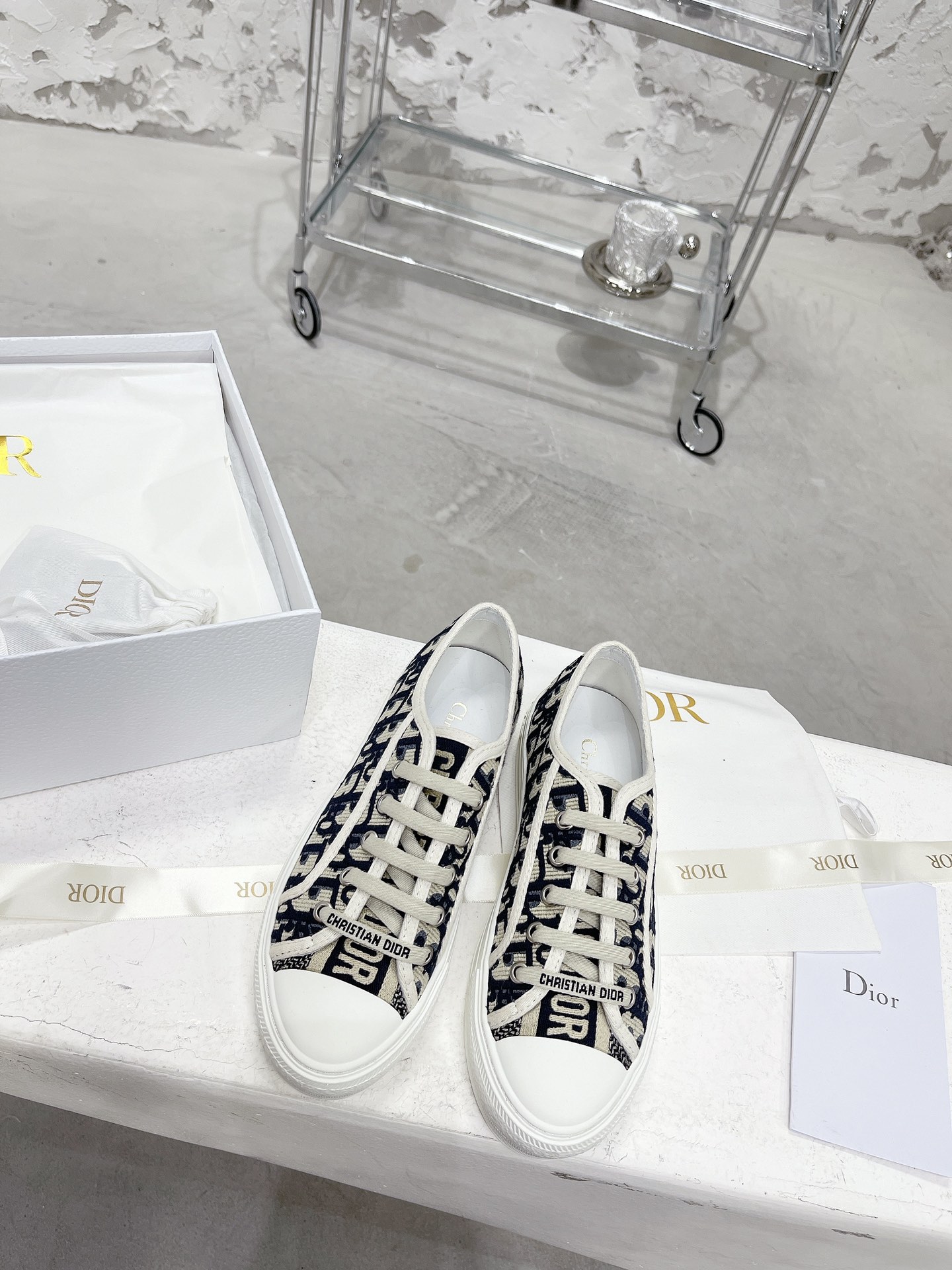 D new arrival women sneakers 02