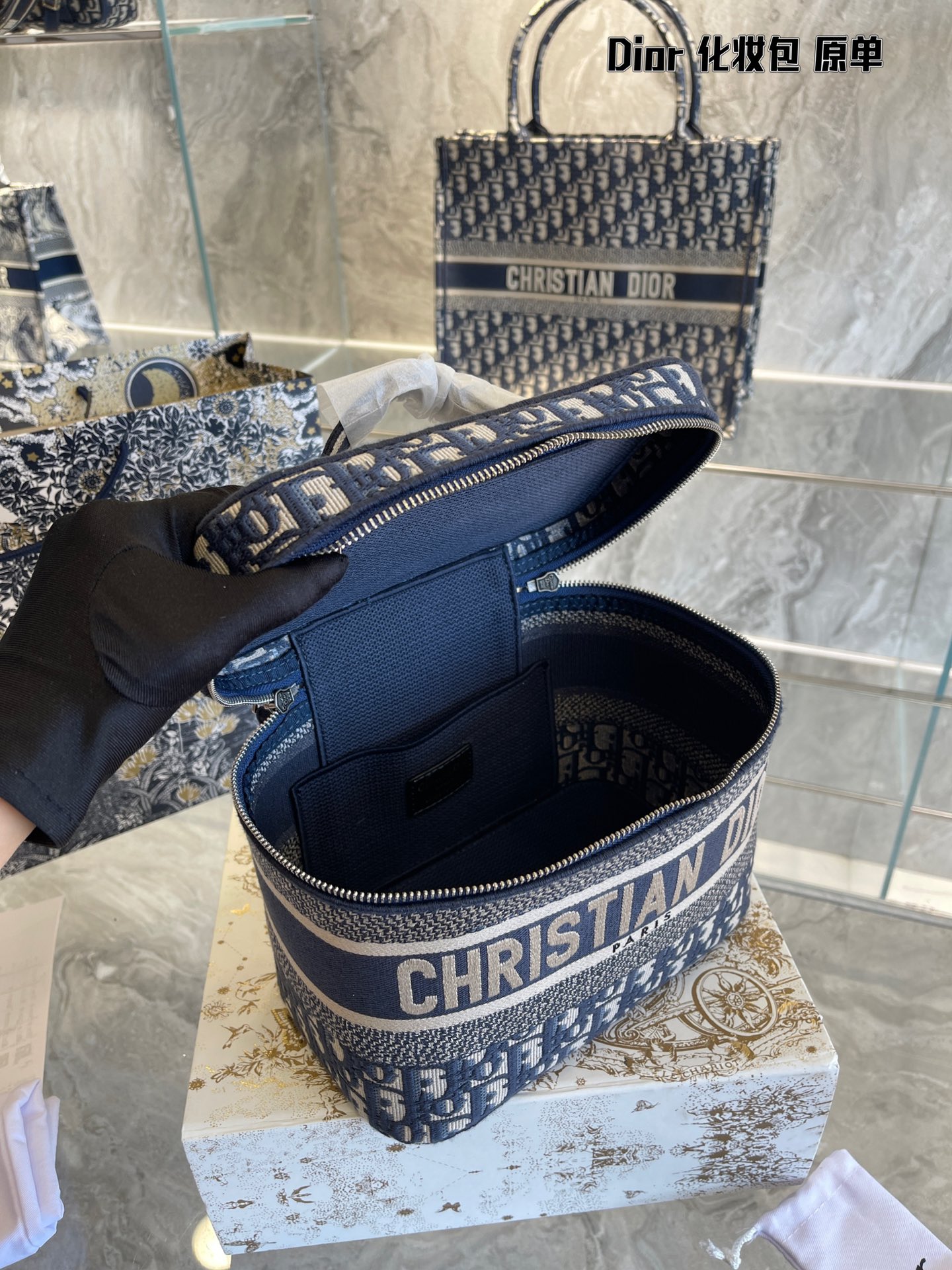 D new arrival bucket bag size;25*15*14cm