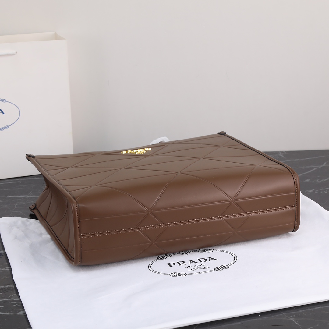 PP big size leather Symbole bag with topstitching