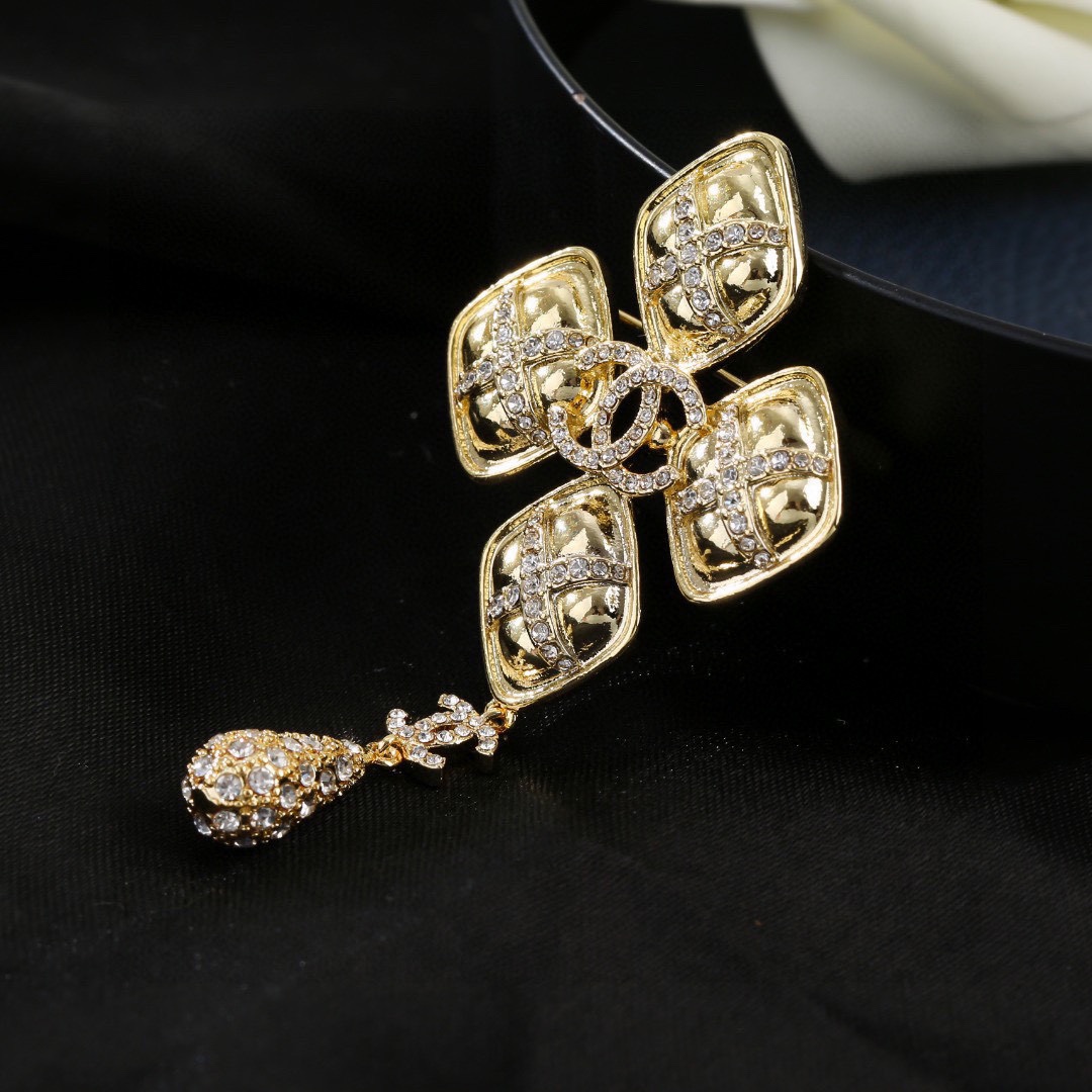 Cc new arrival brooch 084