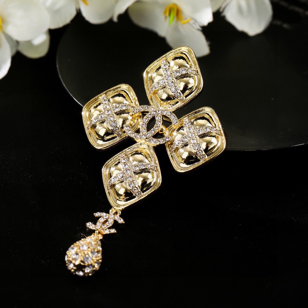 Cc new arrival brooch 084