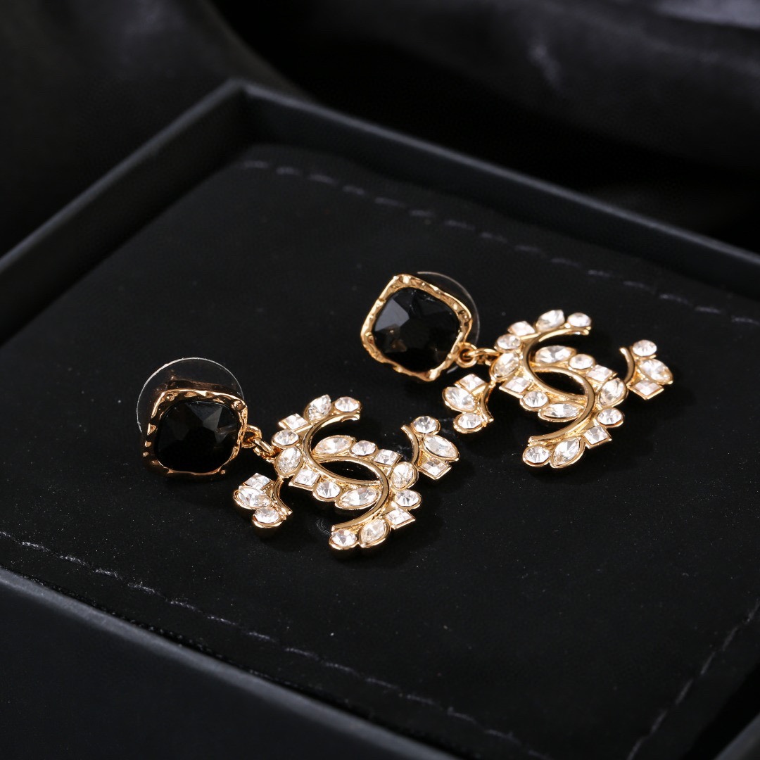 CC Earrings 0001