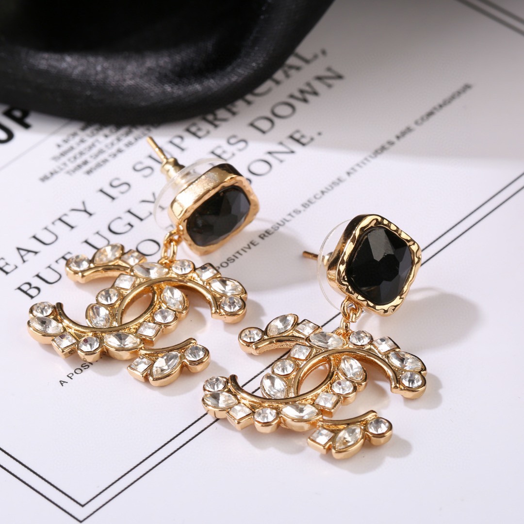 CC Earrings 0001