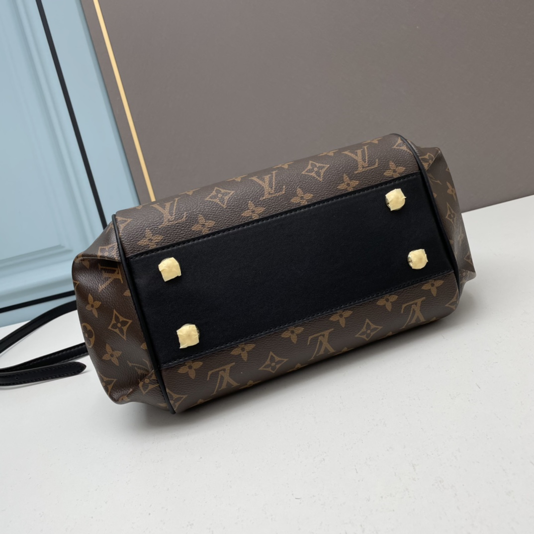 Louis new arrival handbag size: 33-22-16cm