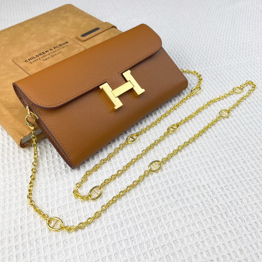 H Constance empson leather bag size:22*11cm