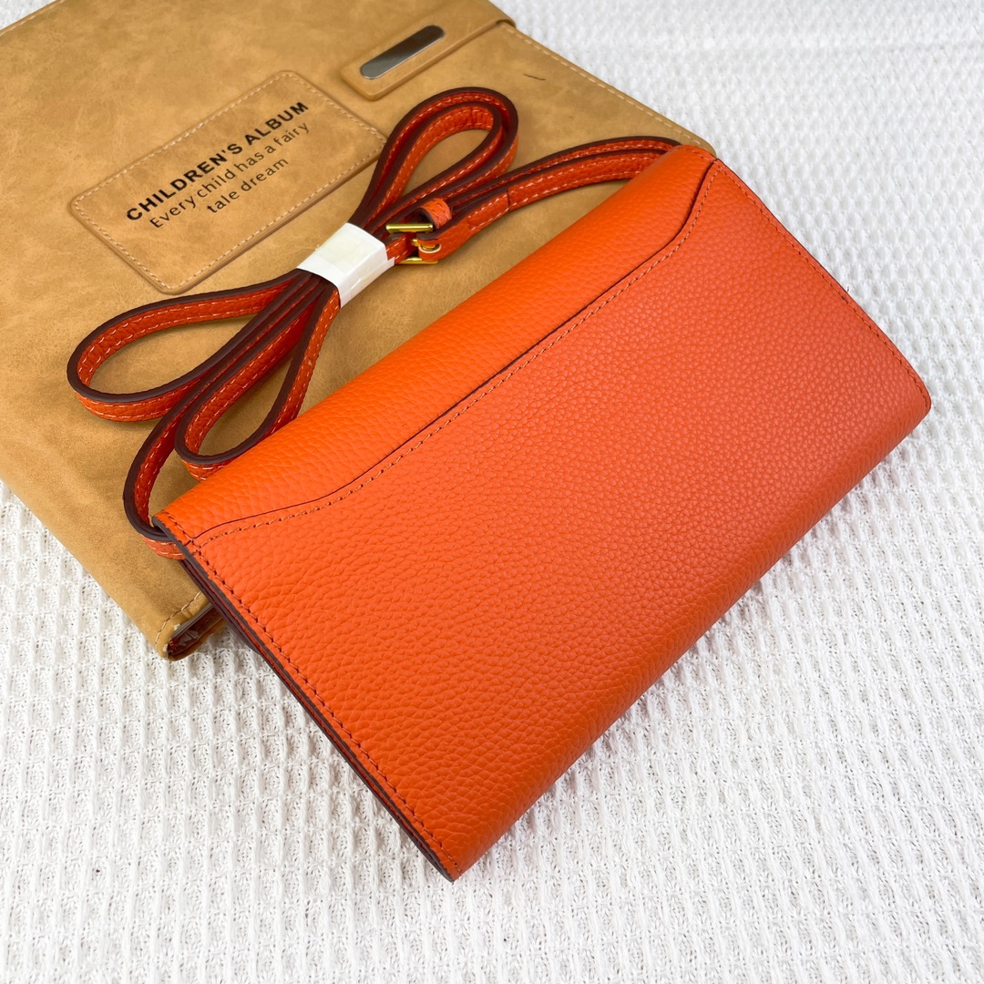 H Constance togo leather bag size:22*11cm