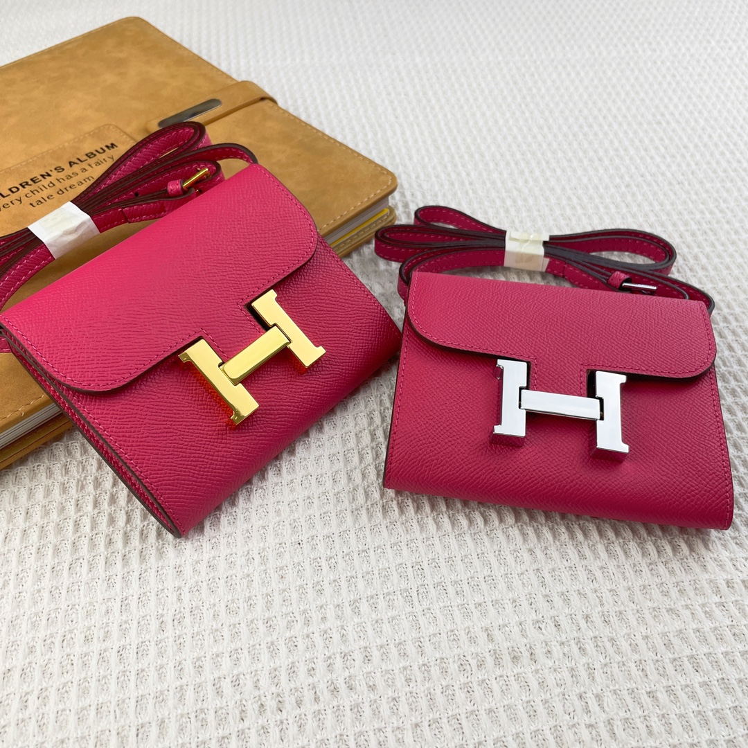 H Constance empson leather bag size:13*11.8cm