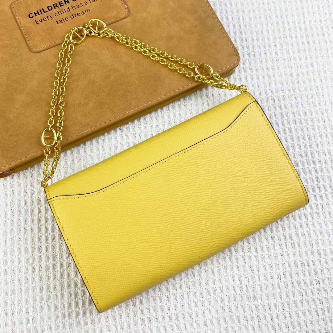 H Constance empson leather bag size:22*11cm