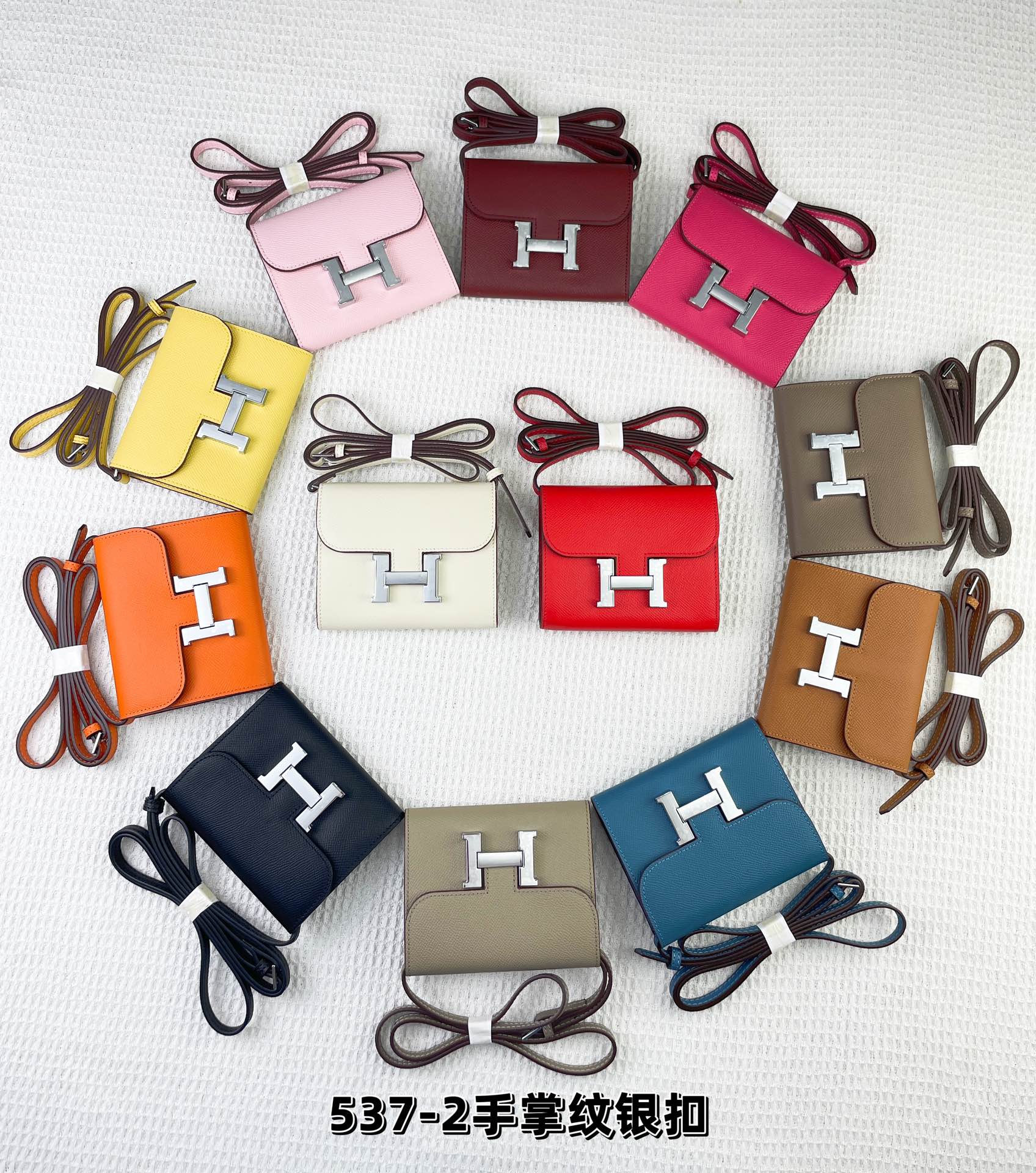 H Constance empson leather bag size:13*11.8cm