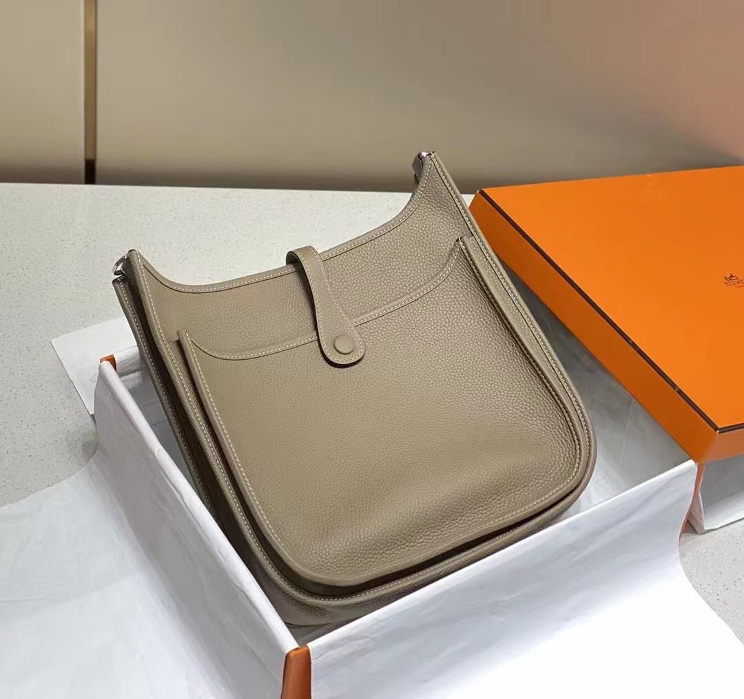 H Evelyne29 new arrival 07 size : 29*30 cm