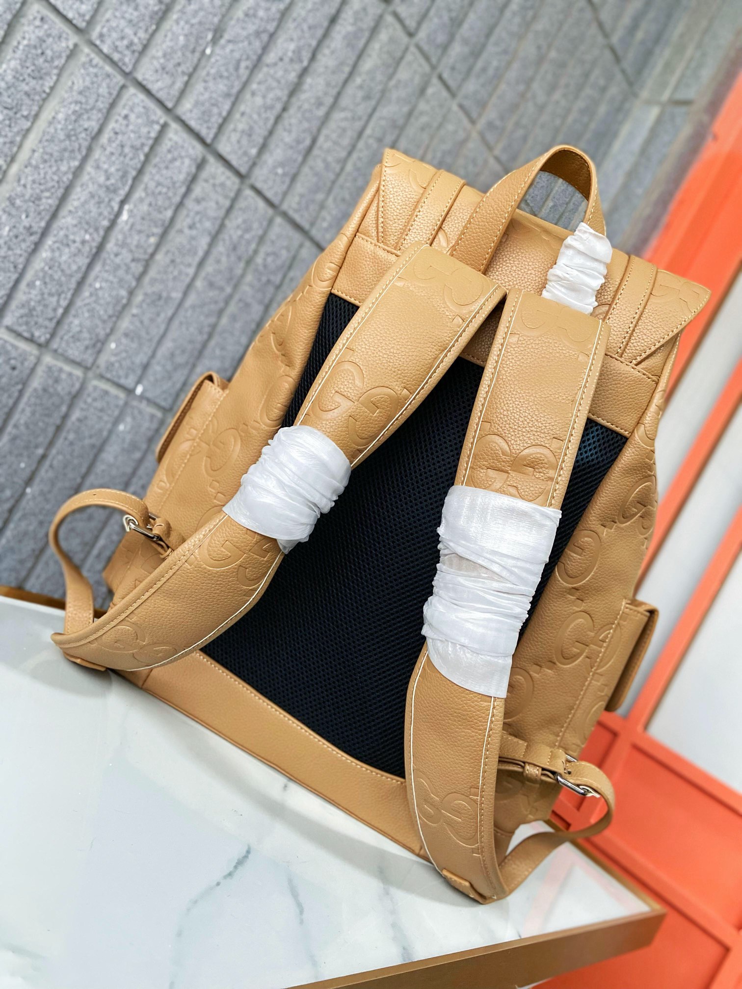 GG new arrival backpack bag size : 32 x 42 cm