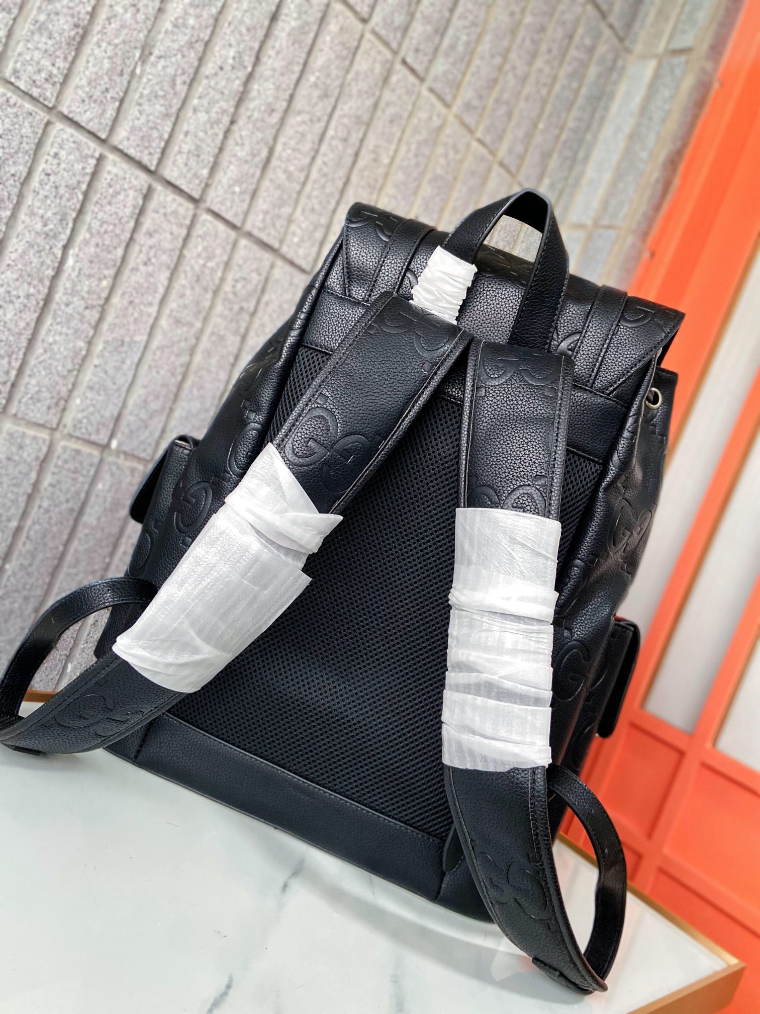 GG new arrival backpack bag size : 32 x 42 cm