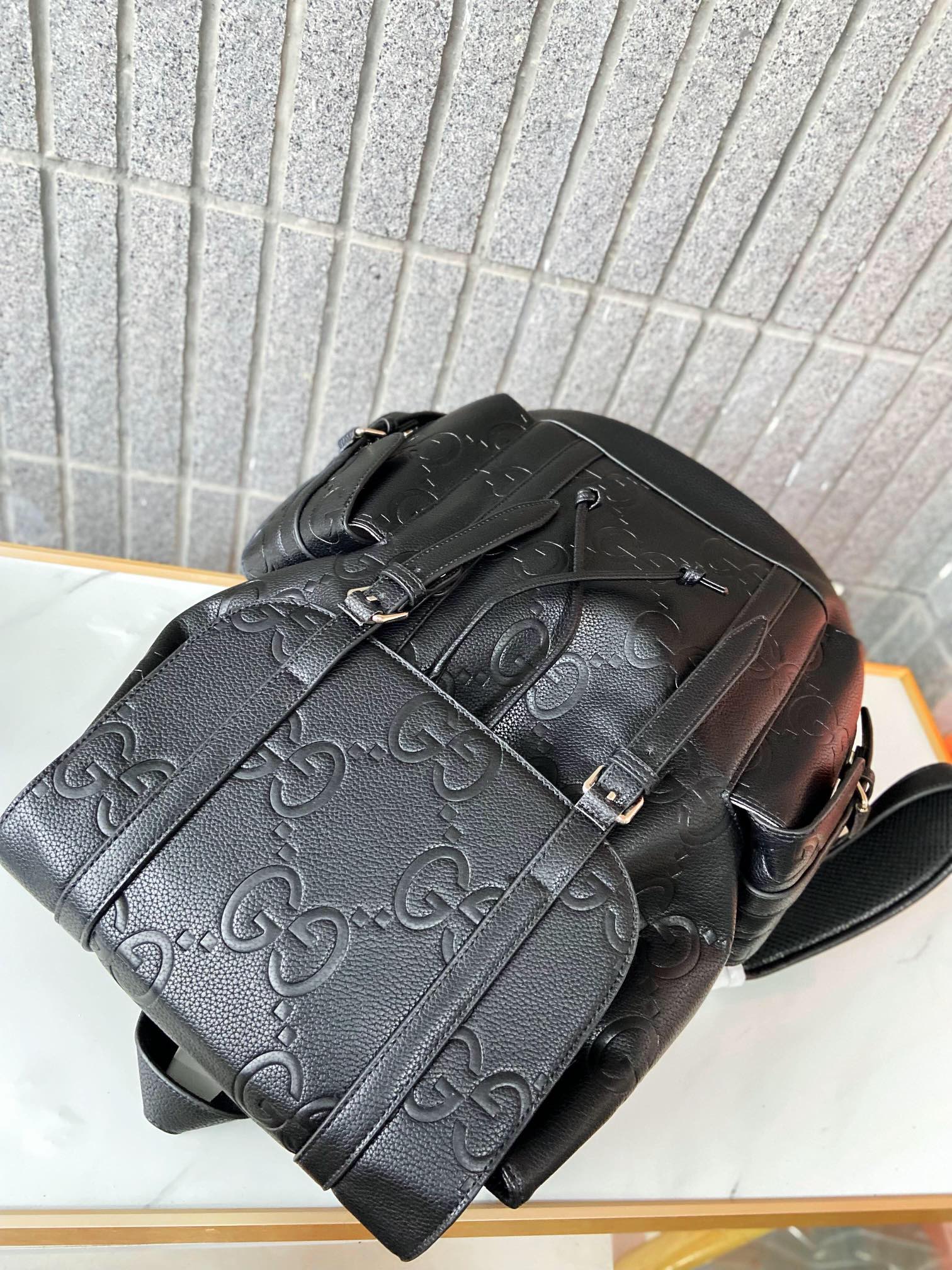 GG new arrival backpack bag size : 32 x 42 cm