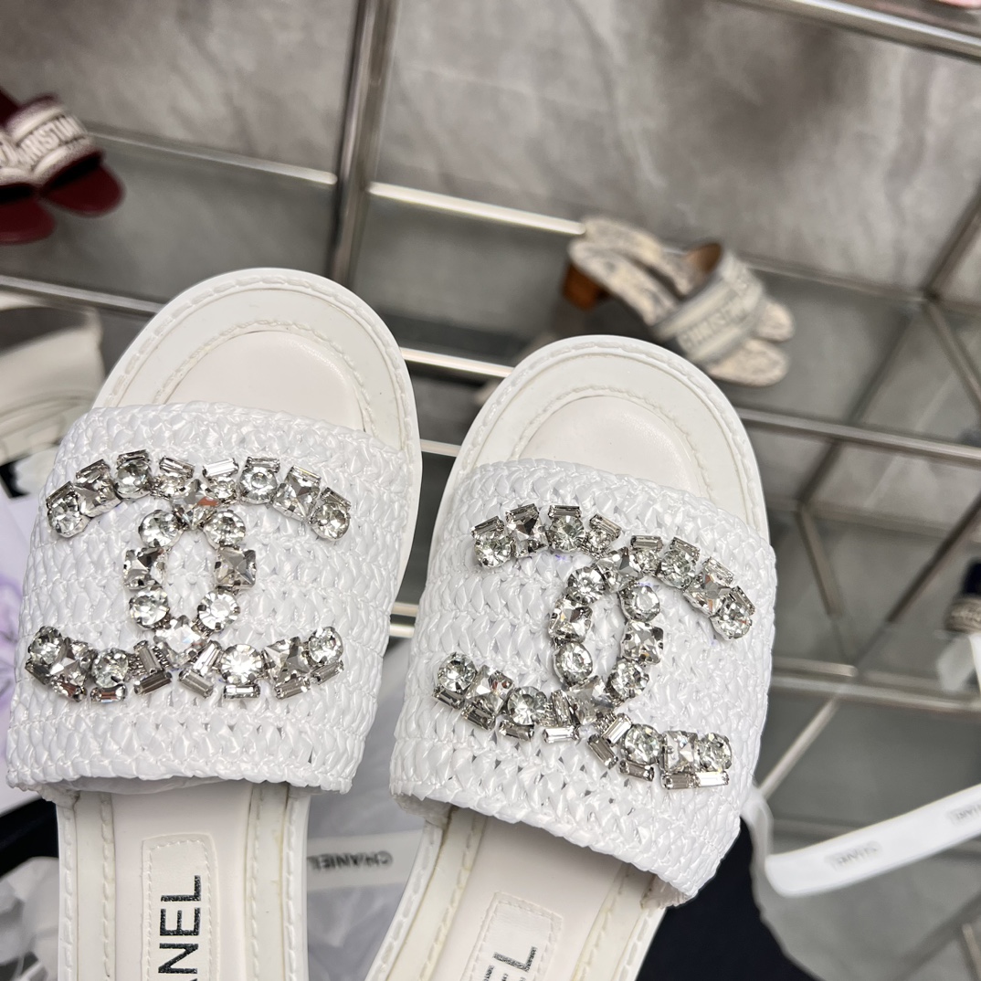 CC new arrival women slippers 001