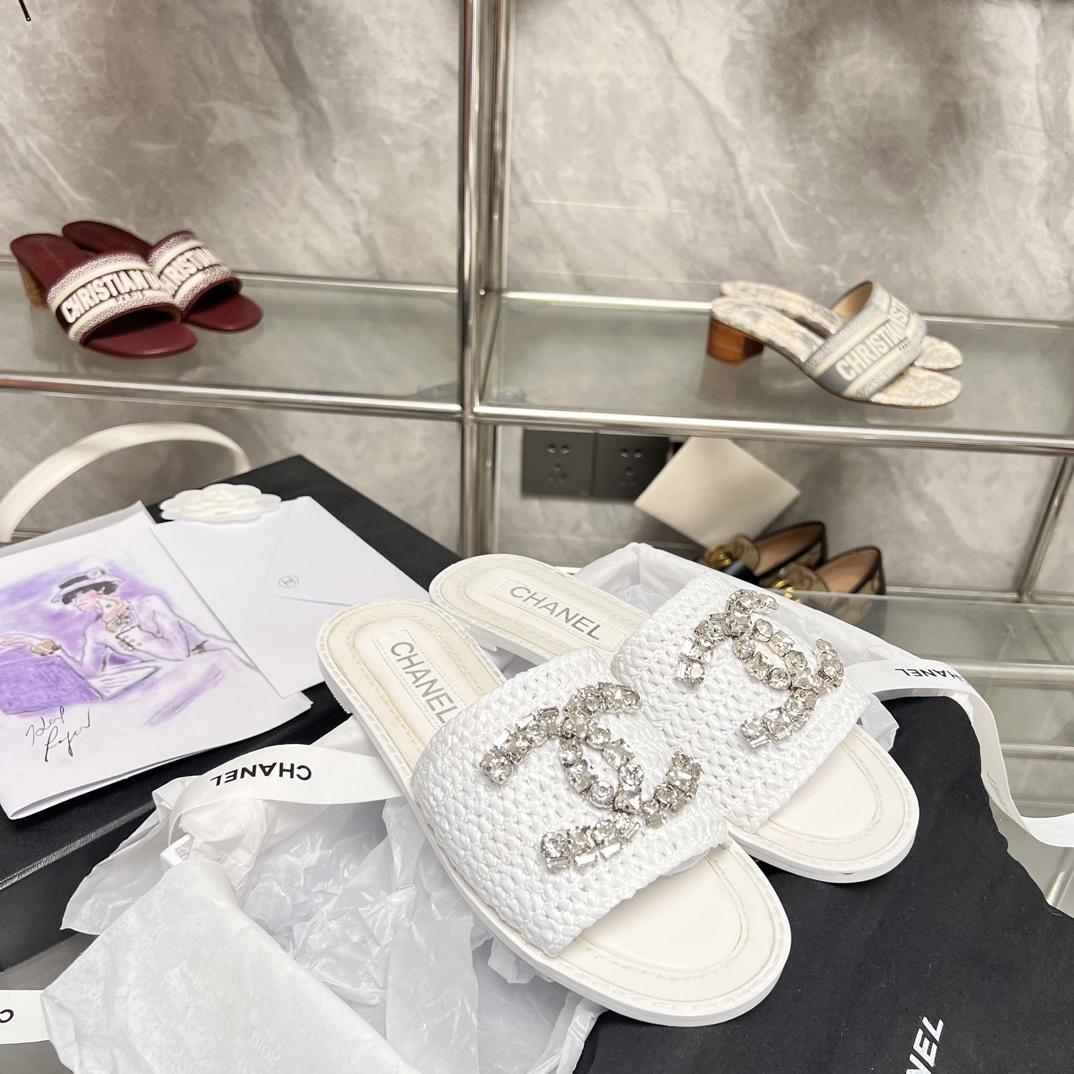 CC new arrival women slippers 001