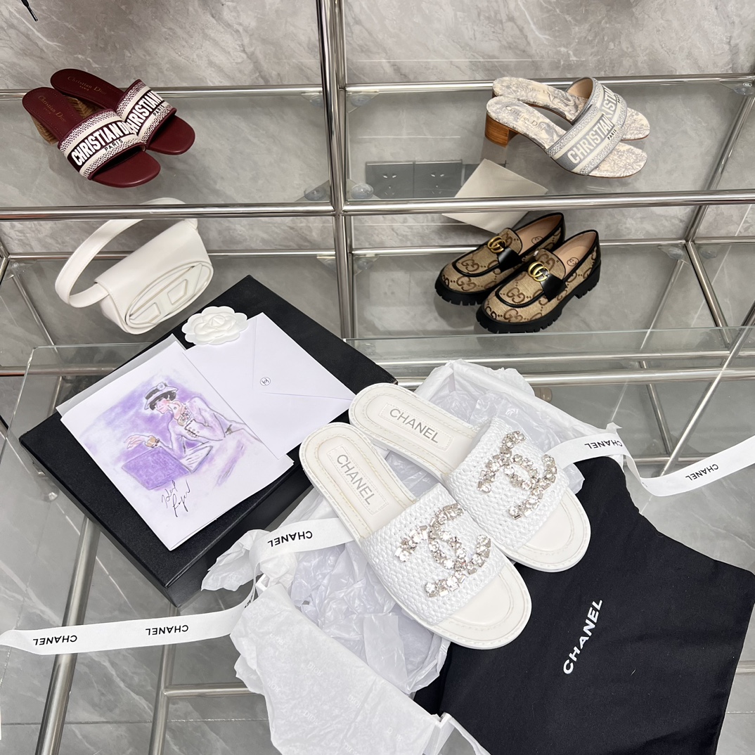 CC new arrival women slippers 001