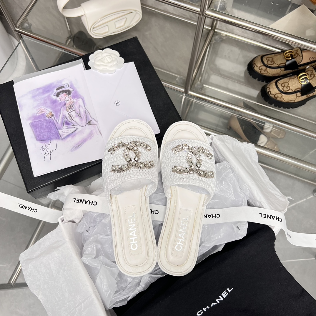 CC new arrival women slippers 001