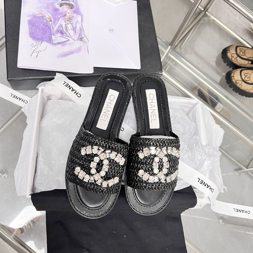 CC new arrival women slippers 001