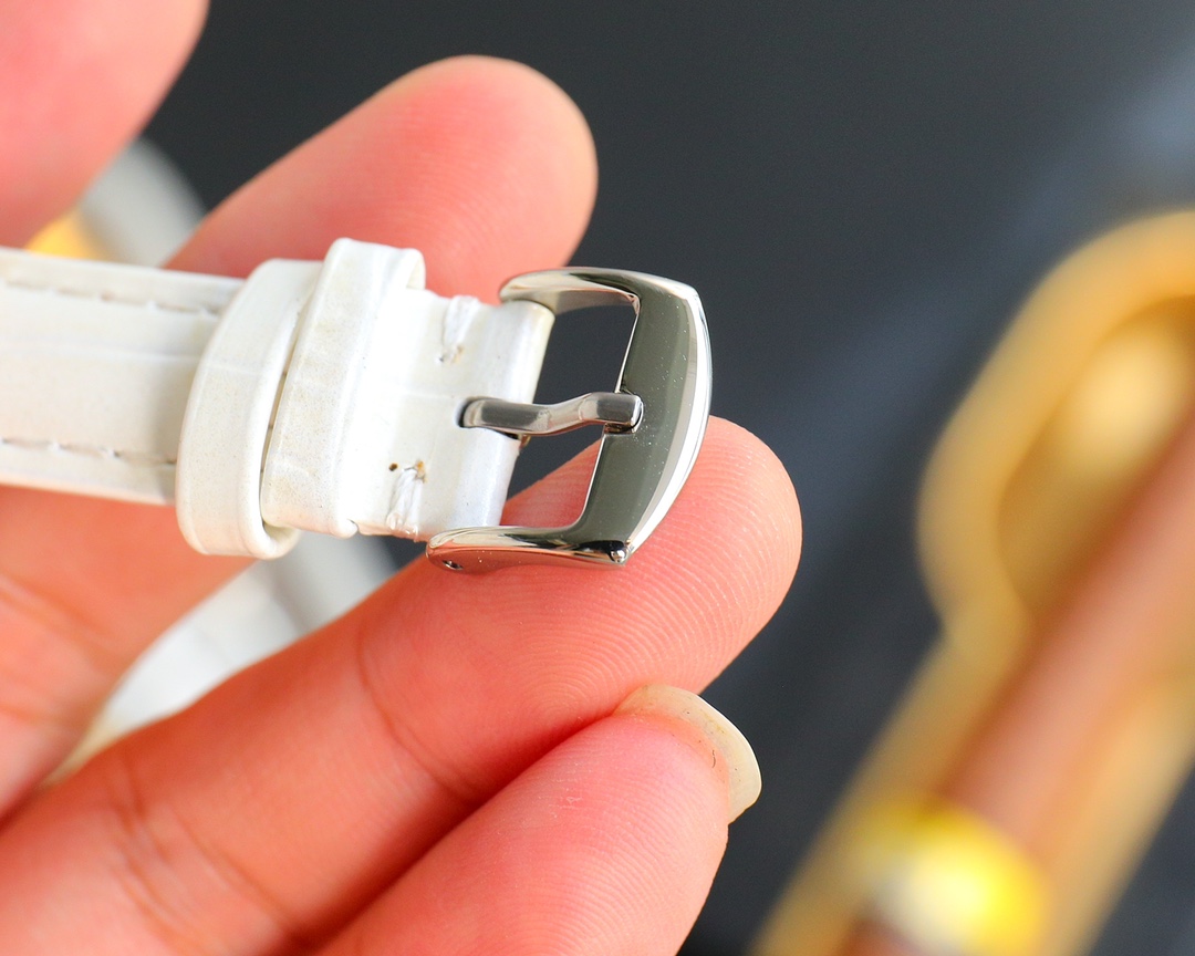 Cc new arrival women watch 02  33 mm