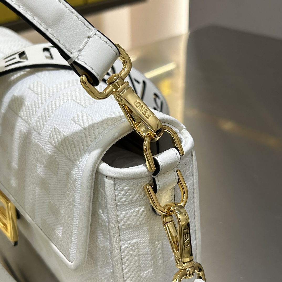 FEN Baguette bag size: 28/6.5/13.5cm