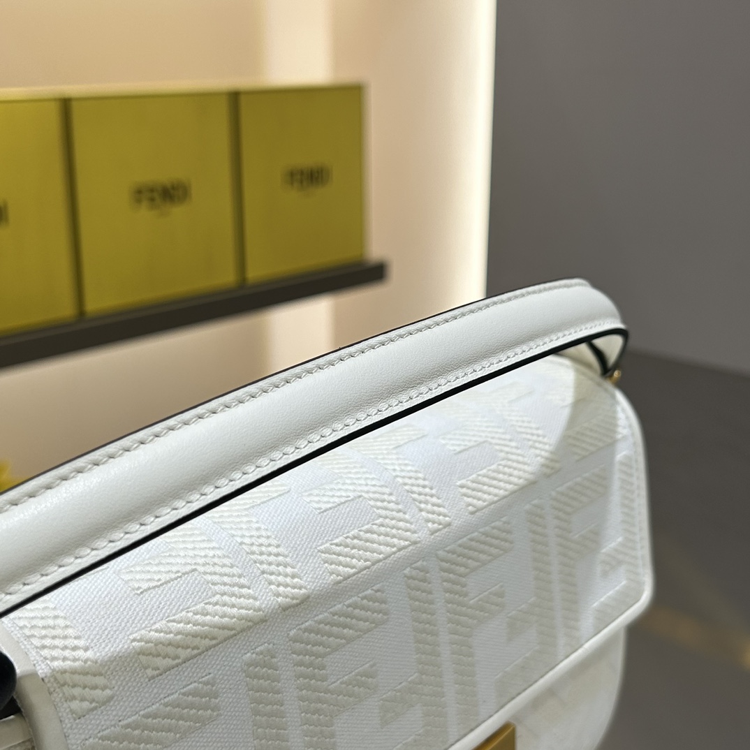 FEN Baguette bag size: 28/6.5/13.5cm