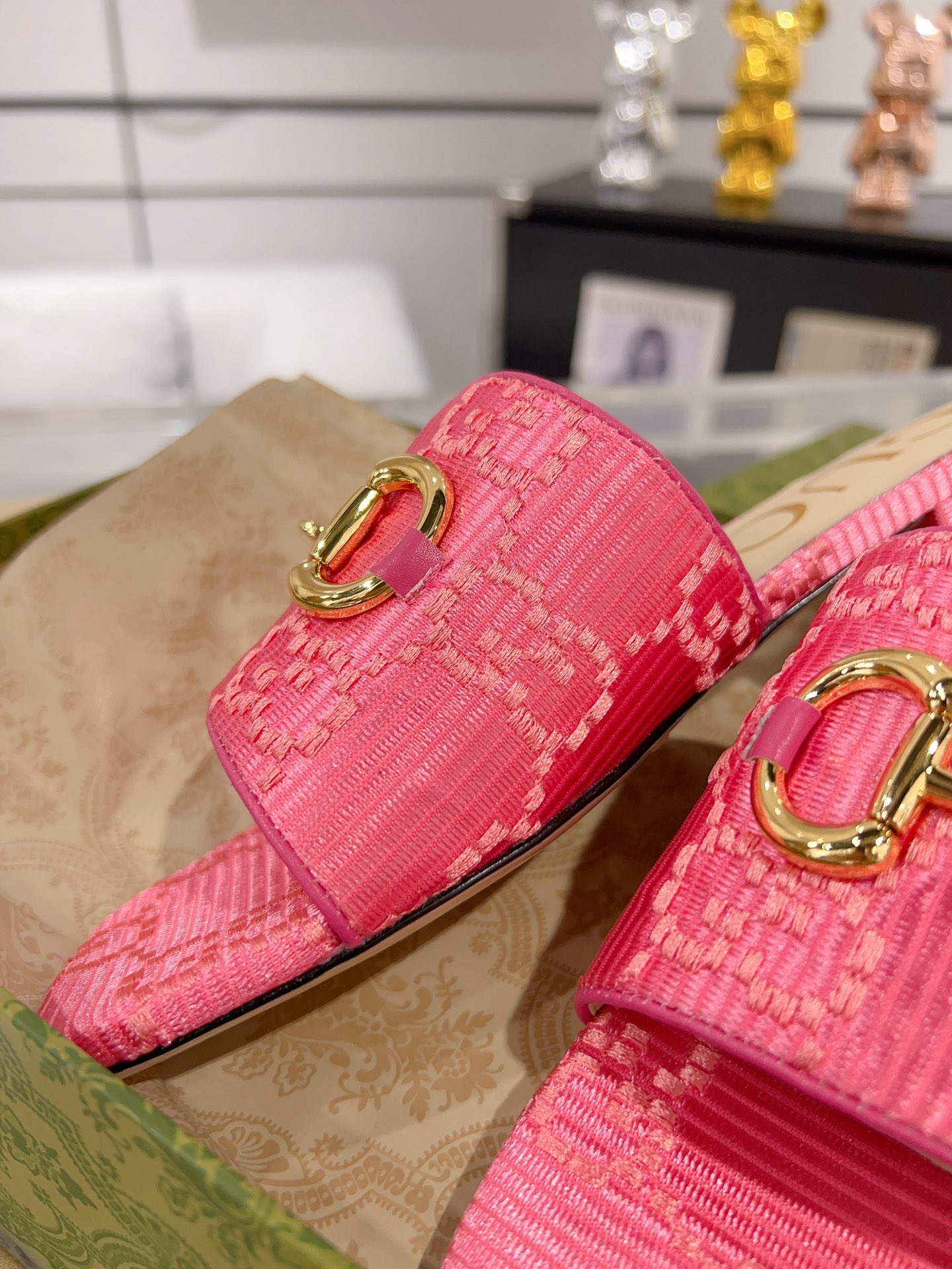 GG new arrival women slippers 01