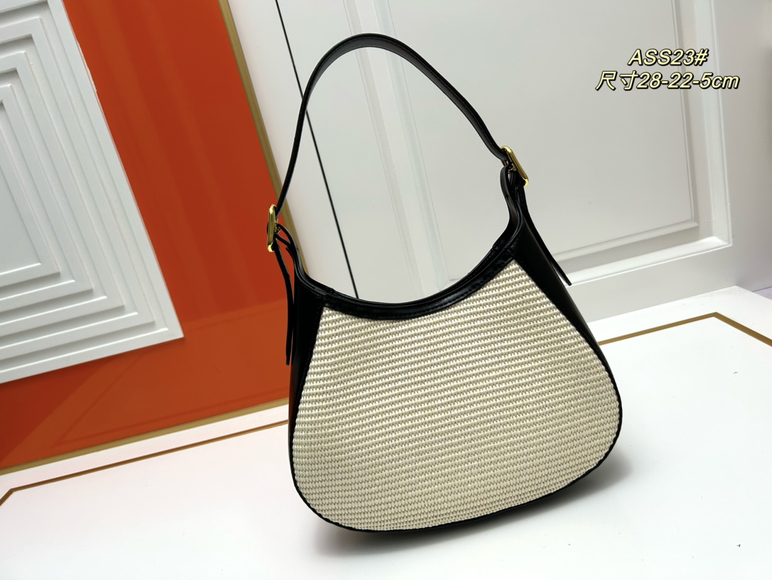 Pra new arrival women bag size : 28-22-5cm