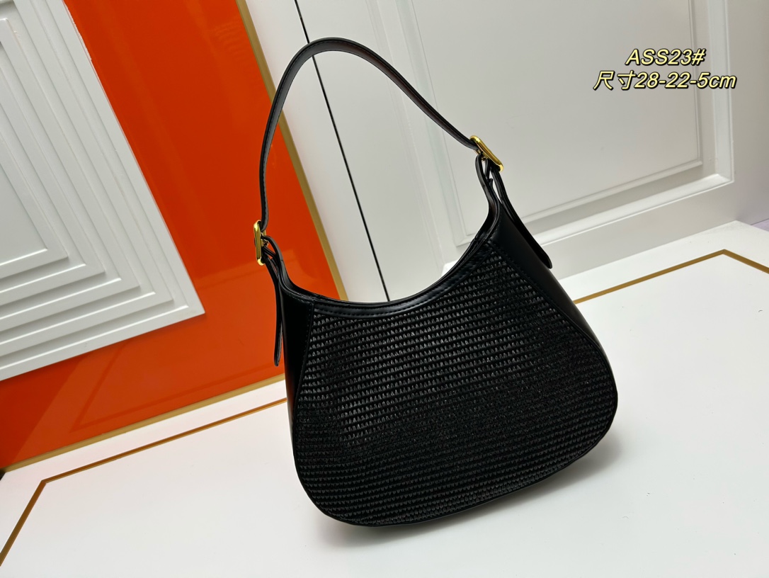 Pra new arrival women bag size : 28-22-5cm