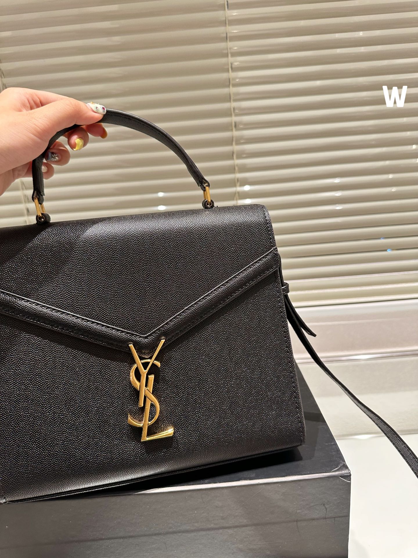 Y CASSANDRA bag size 25*20cm