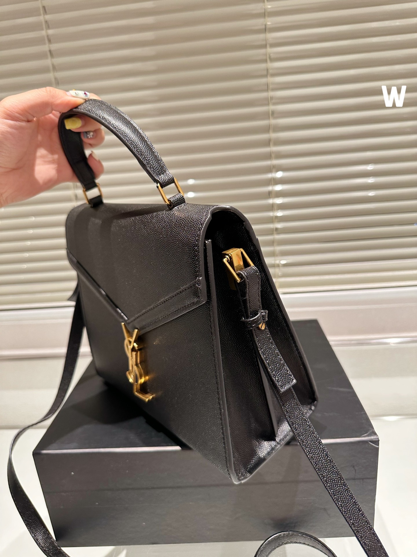 Y CASSANDRA bag size 25*20cm