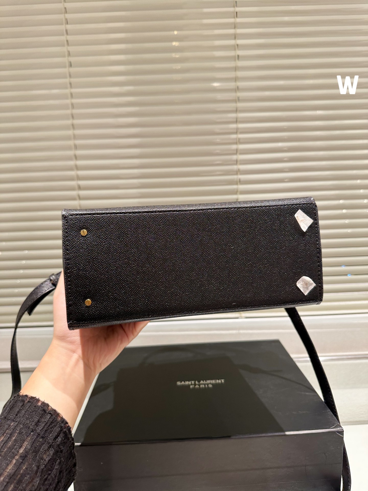 Y CASSANDRA bag size 25*20cm