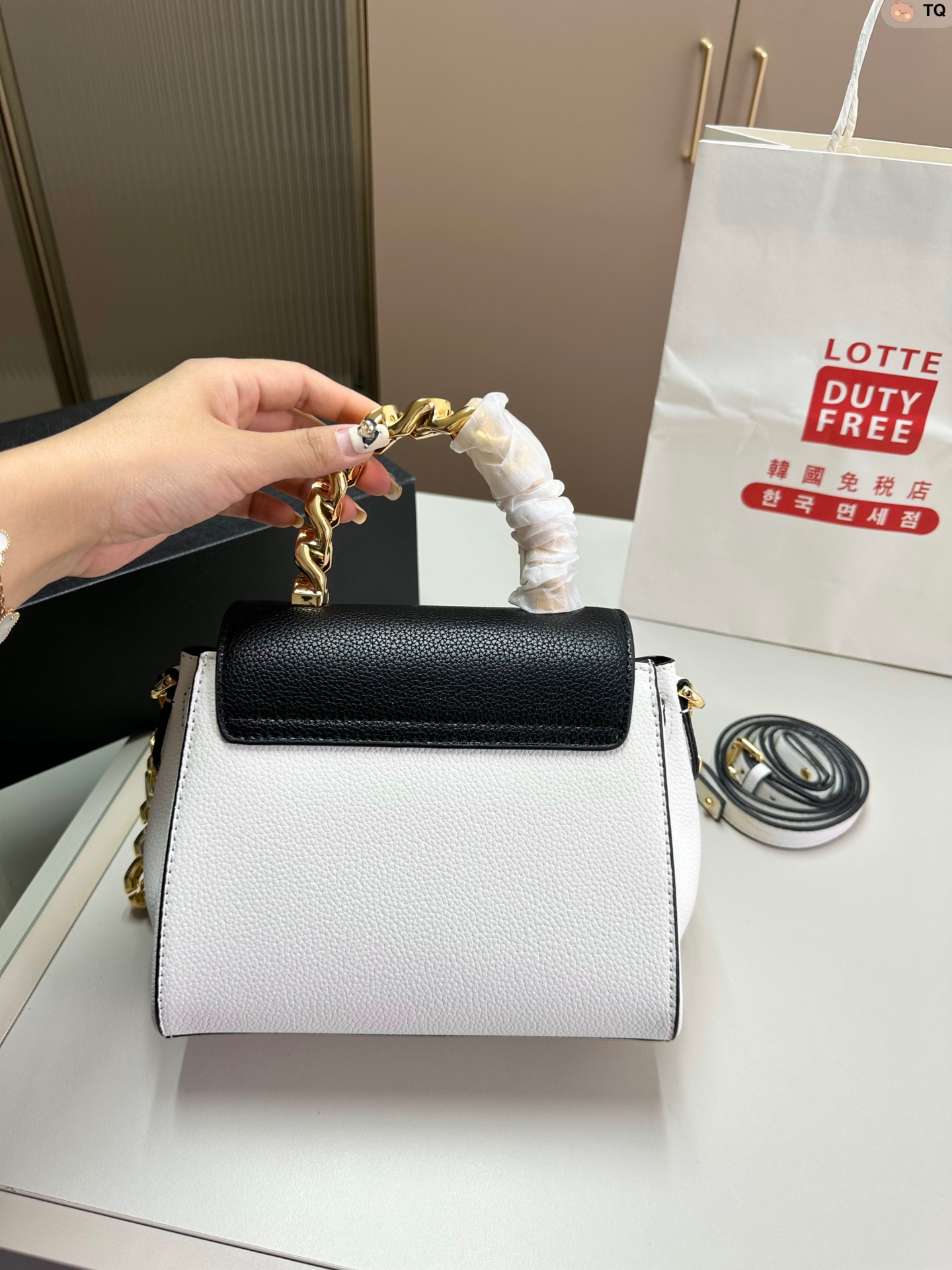 Ver new arrival women bag 02 size: 21*10*18 cm