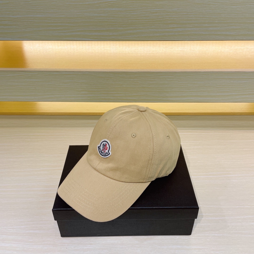 Mc logo women and man cap