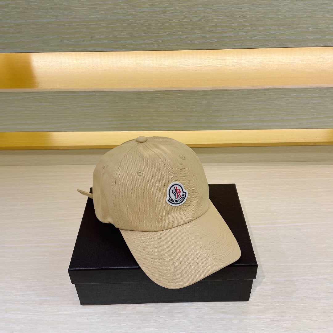 Mc logo women and man cap