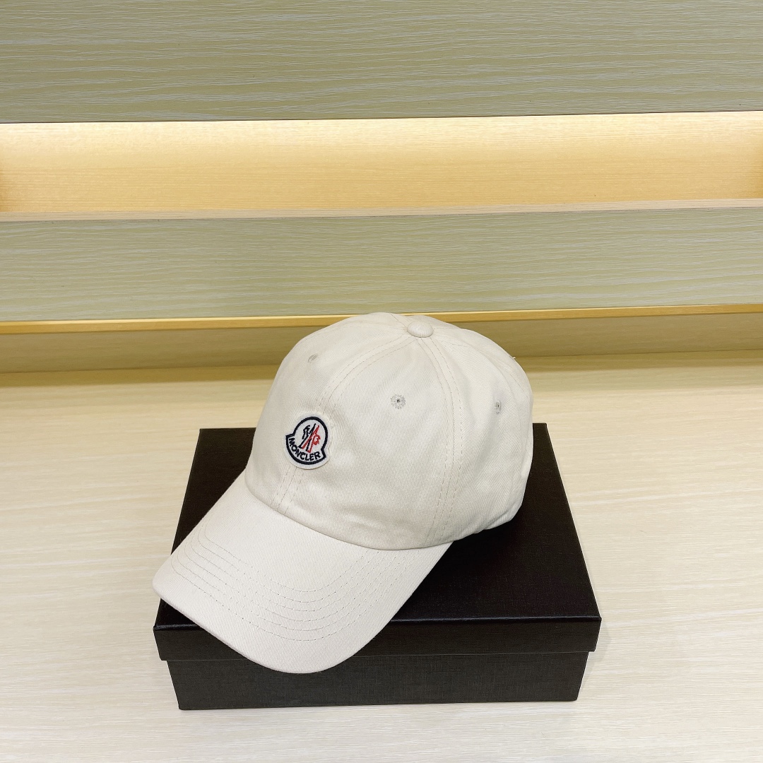 Mc logo women and man cap