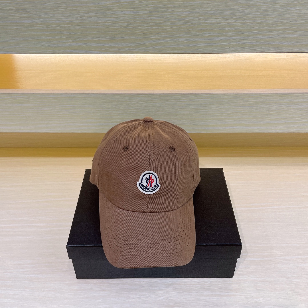 Mc logo women and man cap