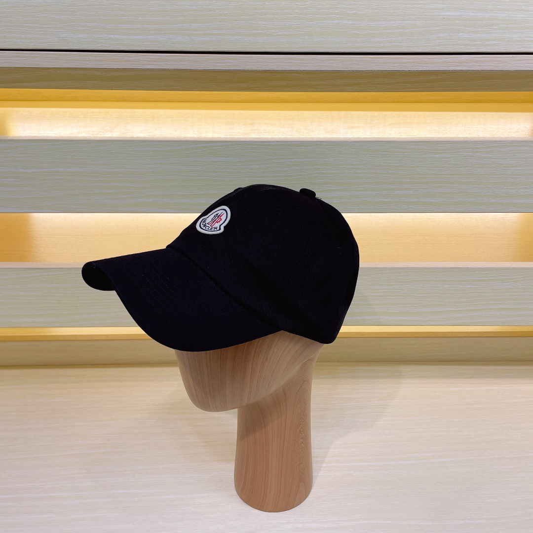 Mc logo women and man cap